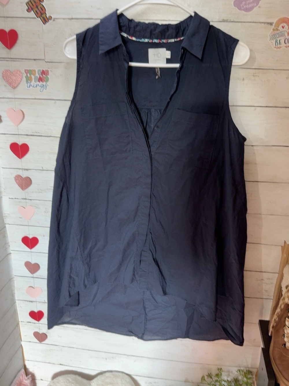HD in Paris Navy Sleeveless Collared Button-Front Blouse
